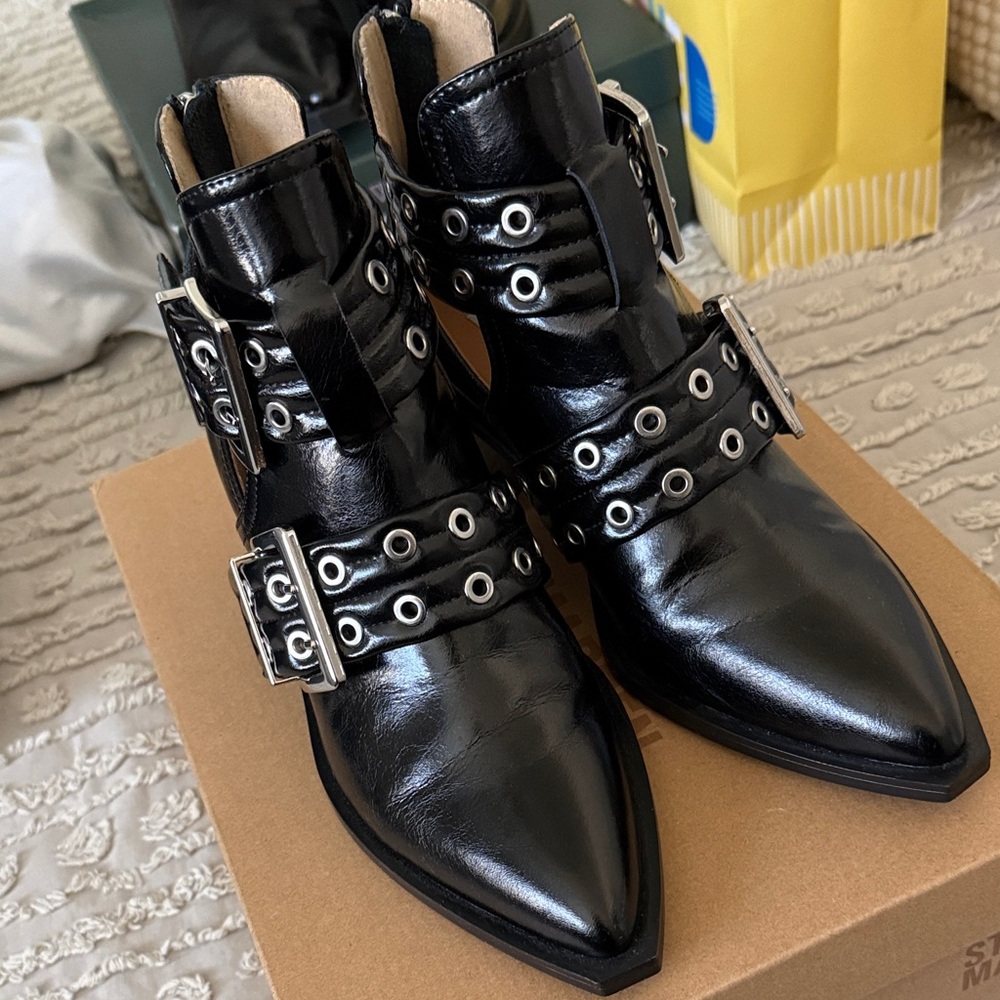 Steve Madden Black Buckle Ankle Boots - Size 7